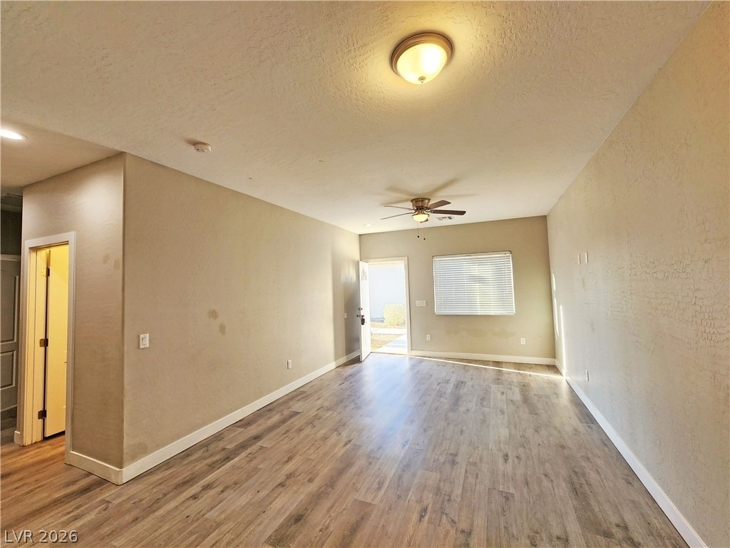 1121 Sixshooter Avenue - Photo 4
