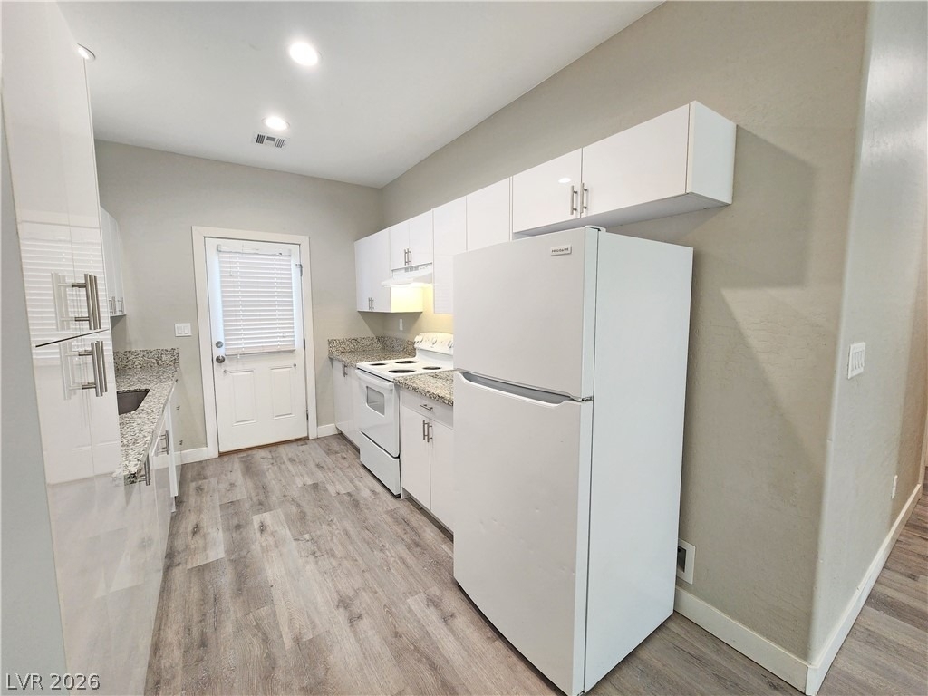 1121 Sixshooter Avenue - Photo 6