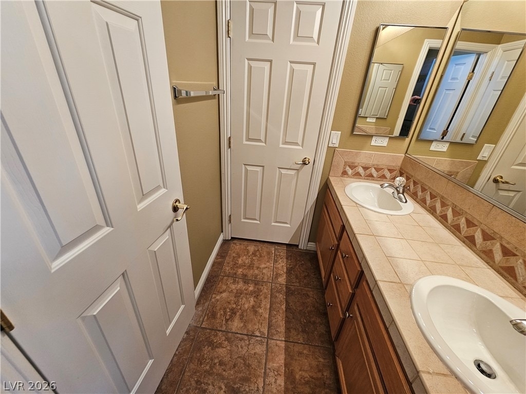 7815 Galloping Hills Street - Photo 32