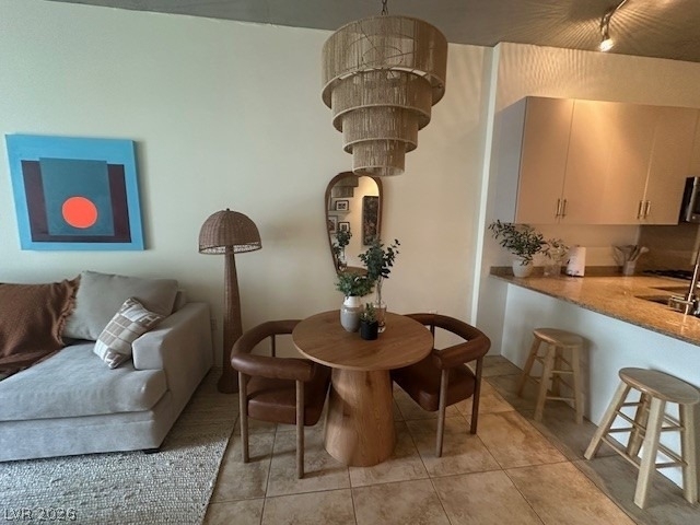 353 E Bonneville Avenue - Photo 3