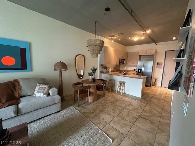 353 E Bonneville Avenue - Photo 7