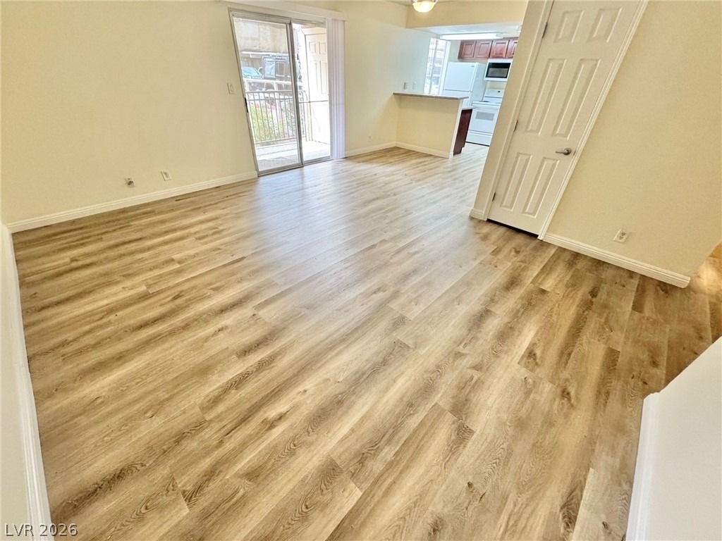 5422 River Glen Drive - Photo 3