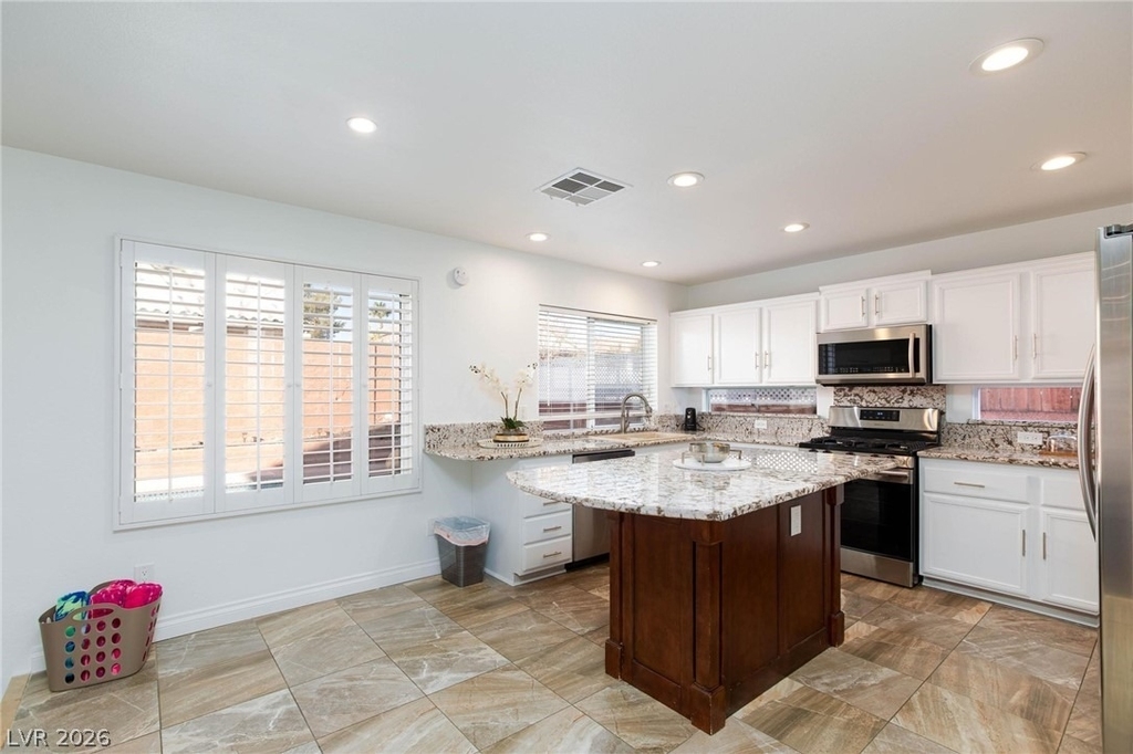 9896 Masked Duck Avenue - Photo 14