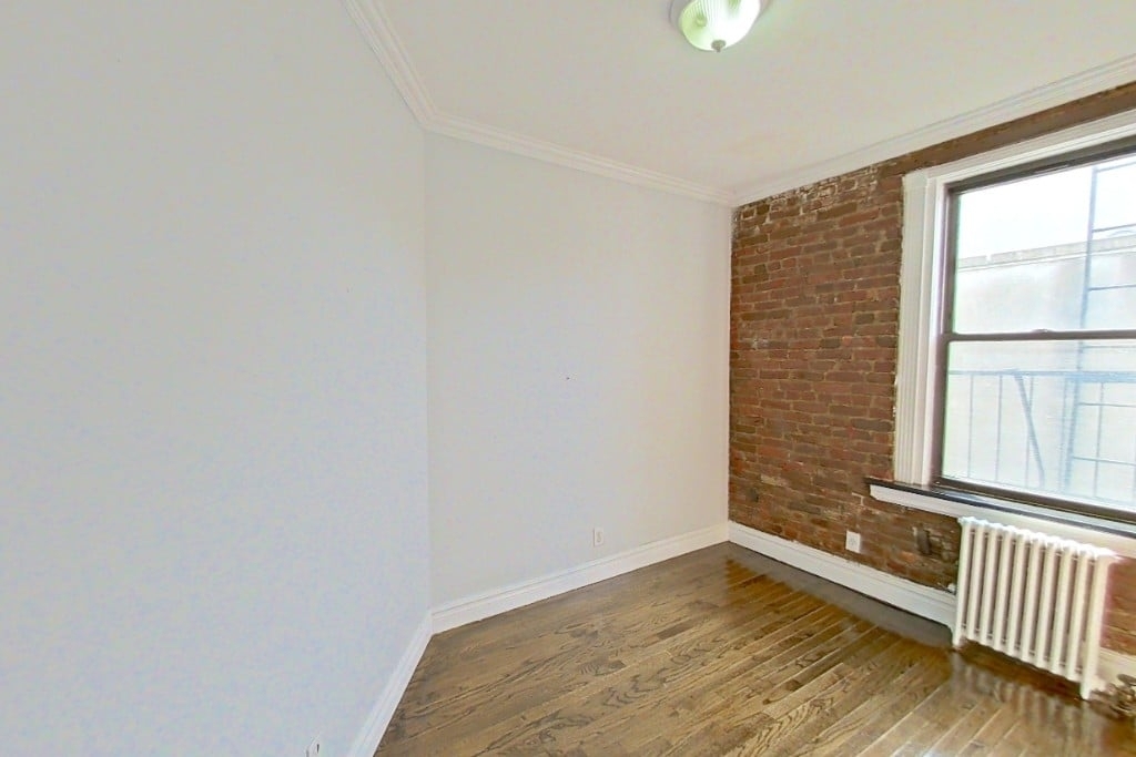 410 East 13th Street - Photo 3