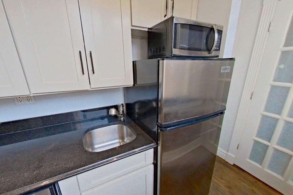 410 East 13th Street - Photo 0