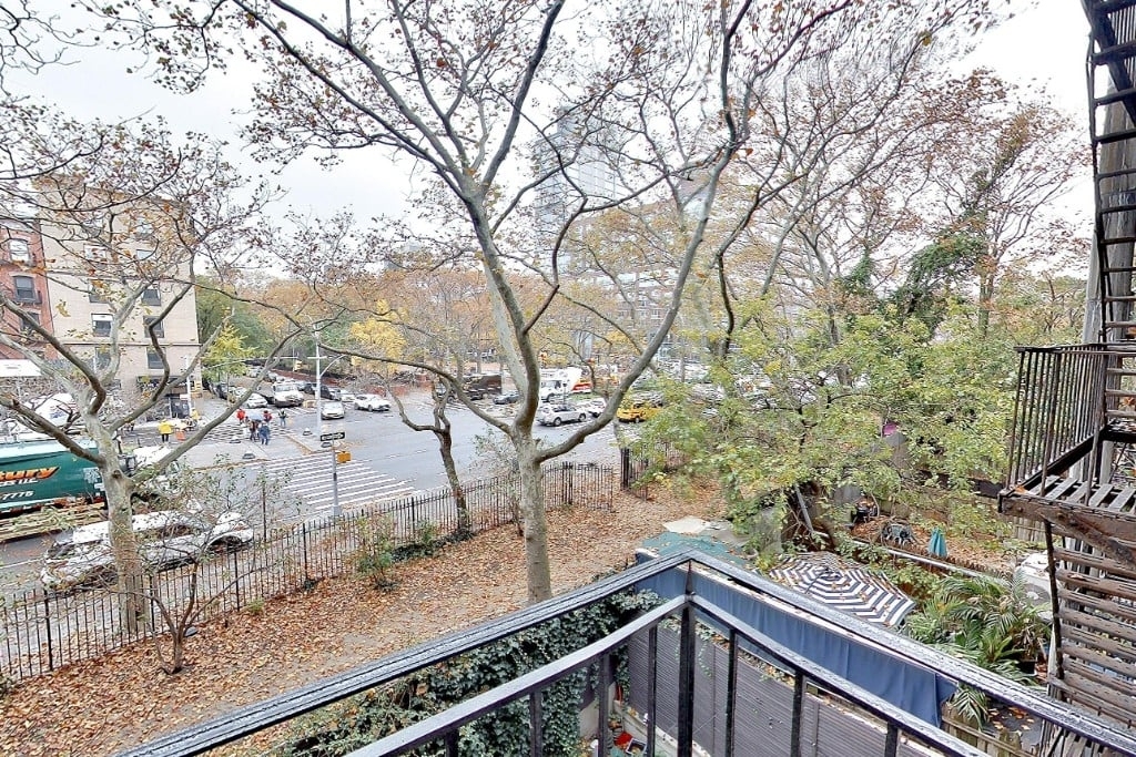 47 East 1st Street - Photo 5