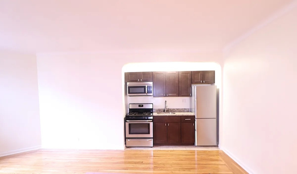 65-09 99th Street - Photo 4