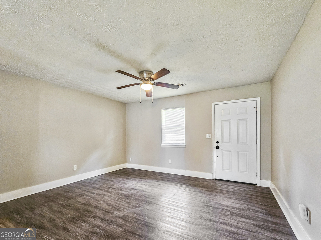 3006 Stanton Road Se - Photo 4