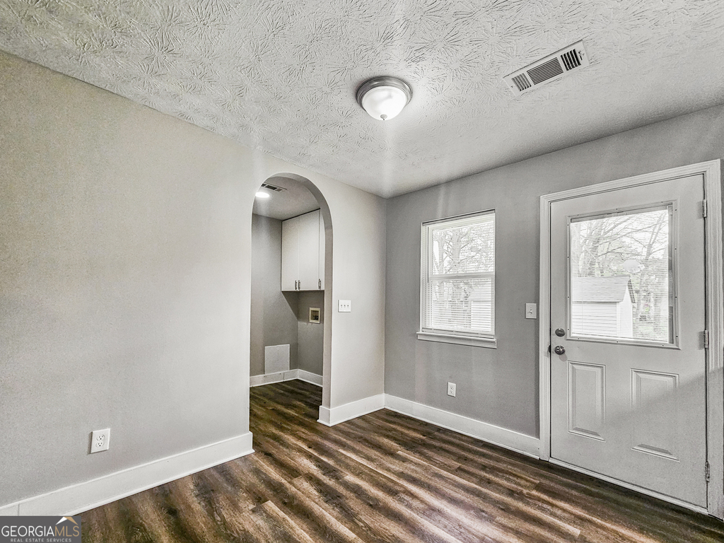 3006 Stanton Road Se - Photo 5