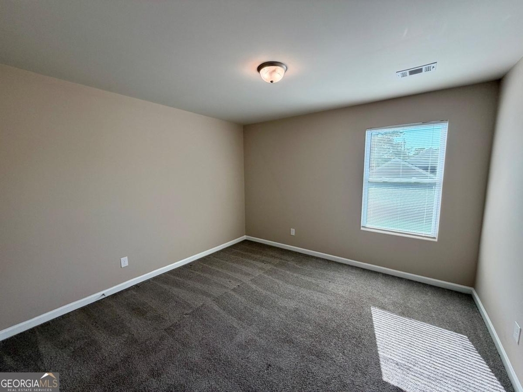 126 W Lexington Avenue - Photo 4