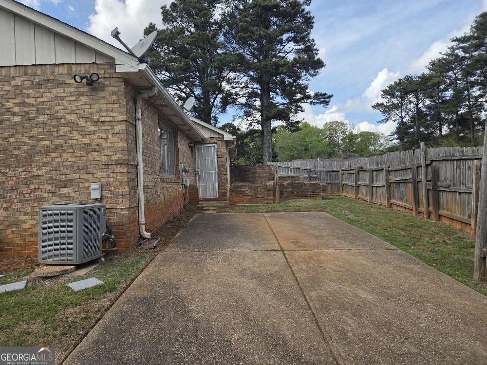 2120 Fieldstone View Court Se - Photo 10