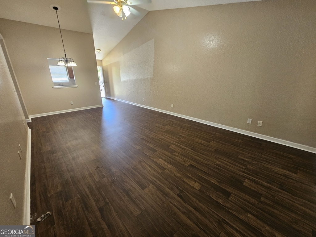 107 Lively Oaks - Photo 7