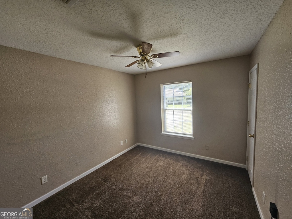 107 Lively Oaks - Photo 5