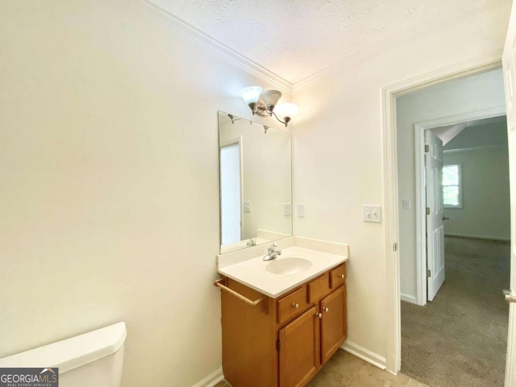 640 Suwanee Lakes Circle - Photo 15