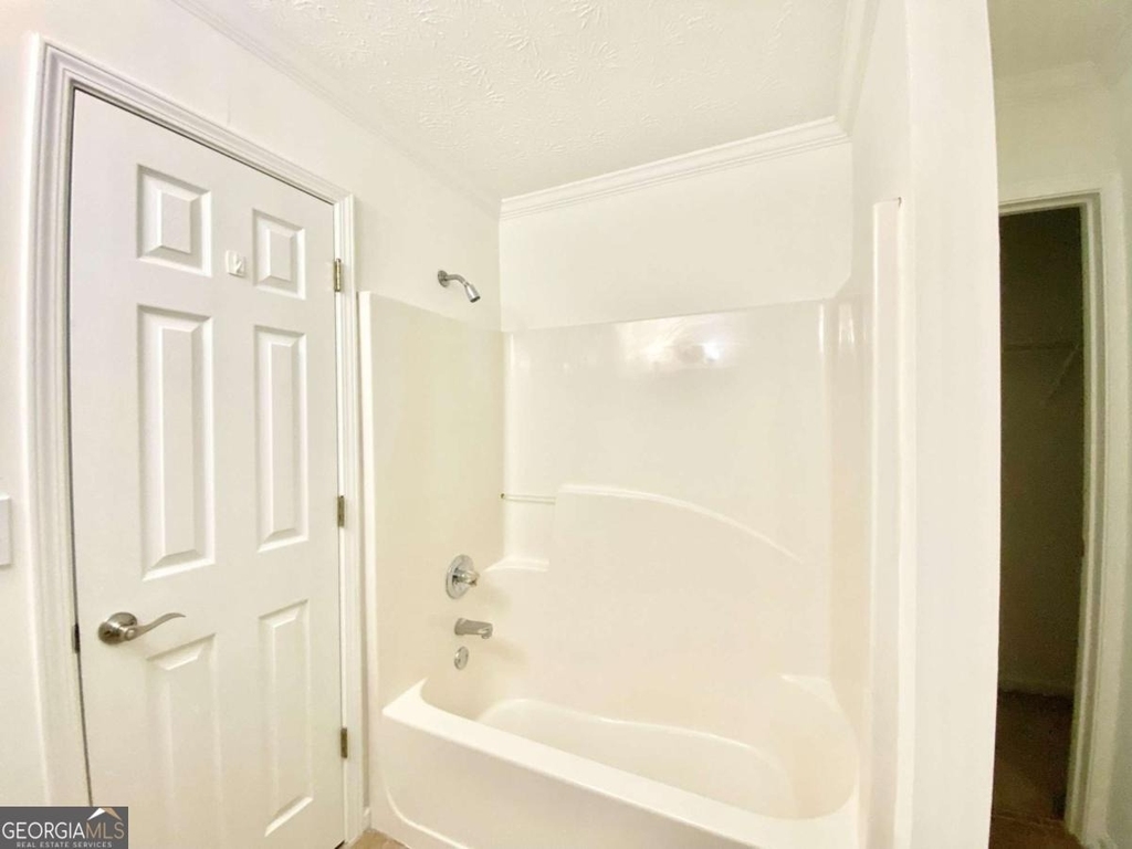 640 Suwanee Lakes Circle - Photo 16