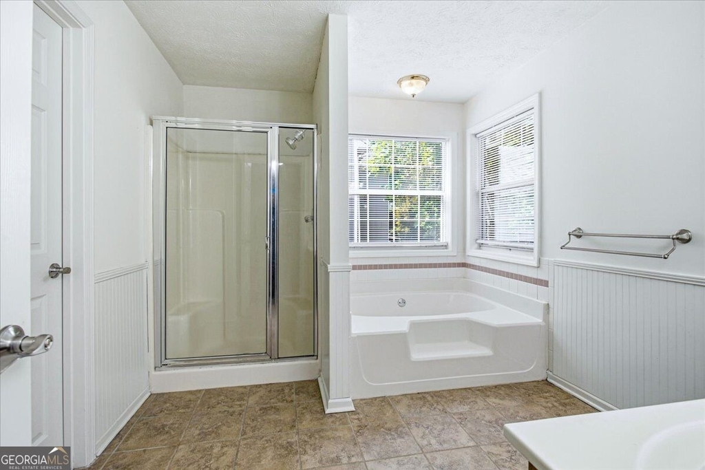 640 Suwanee Lakes Circle - Photo 13