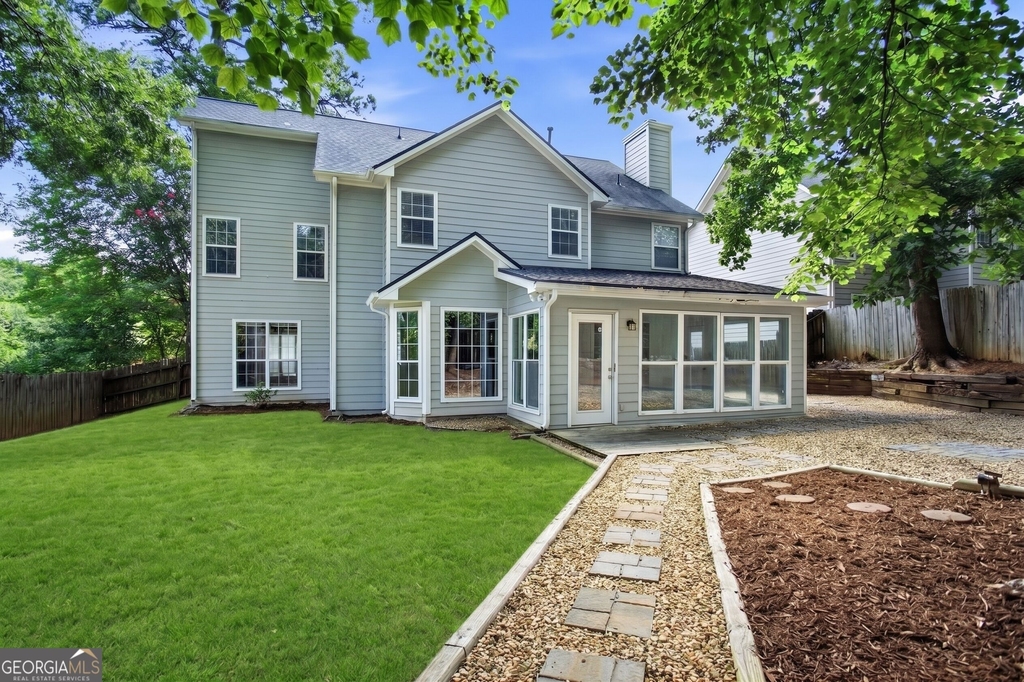 640 Suwanee Lakes Circle - Photo 21