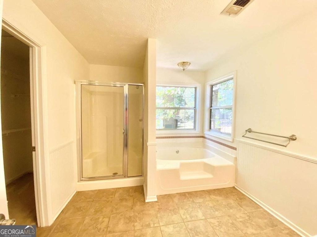 640 Suwanee Lakes Circle - Photo 13