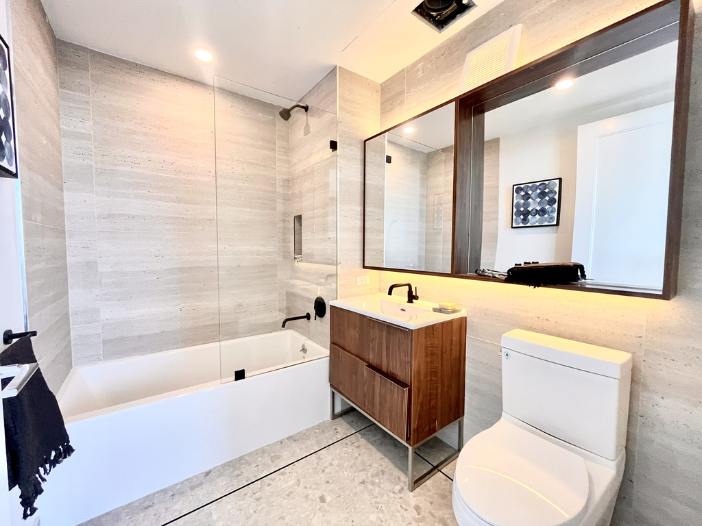 366 Bond Street - Photo 8