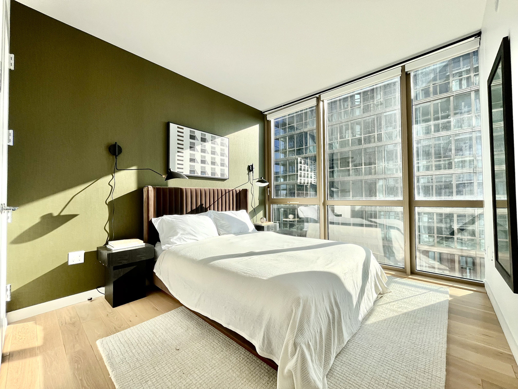 366 Bond Street - Photo 1