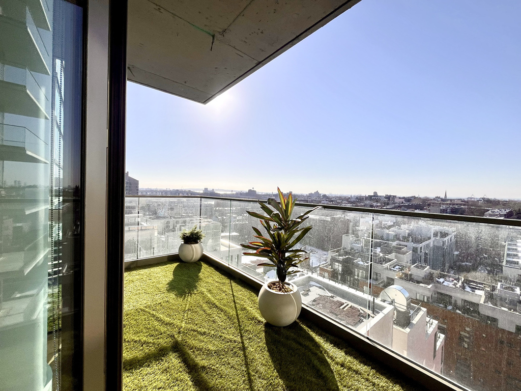 366 Bond Street - Photo 6