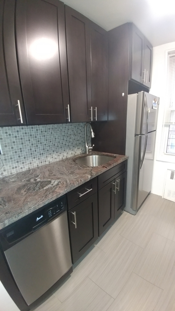 66-15 Thornton Place - Photo 10