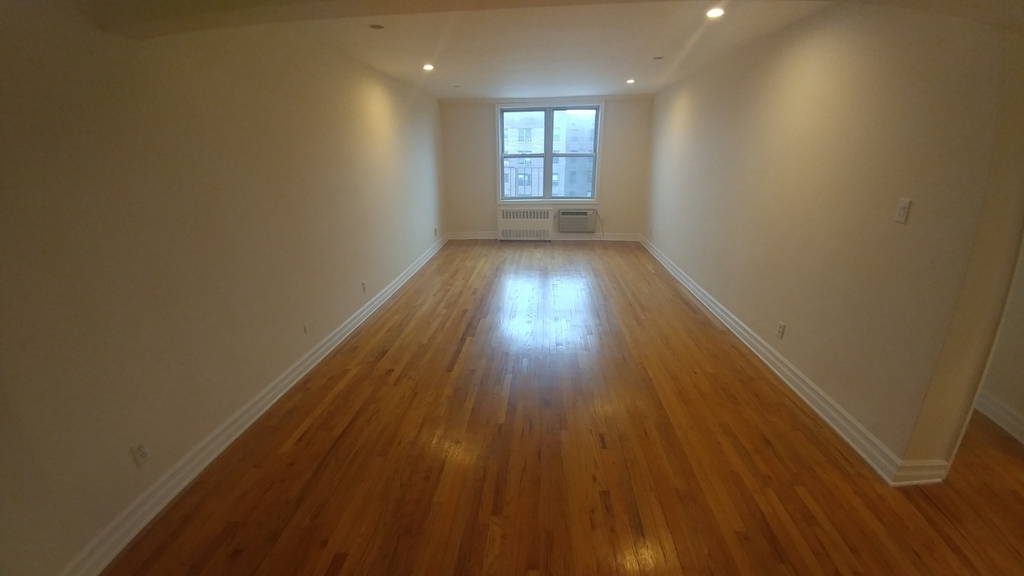 66-15 Thornton Place - Photo 6