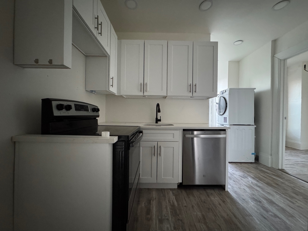 1176 Nostrand Avenue - Photo 3