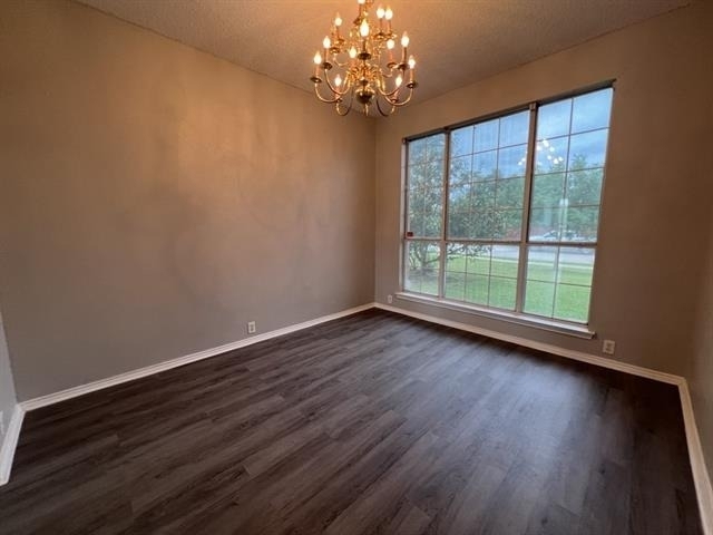 2805 Crater Lake Lane - Photo 3
