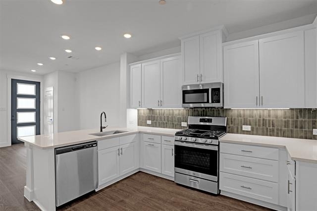 2553 Huxley Mews - Photo 2