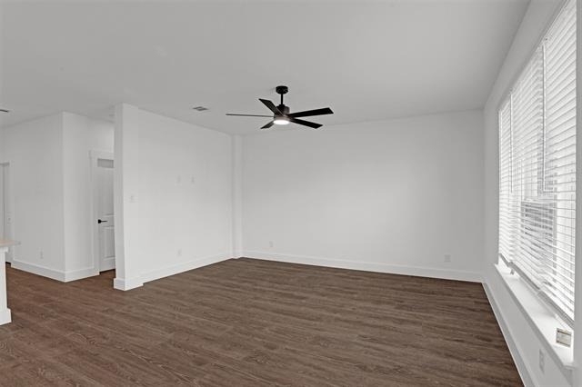 2553 Huxley Mews - Photo 5