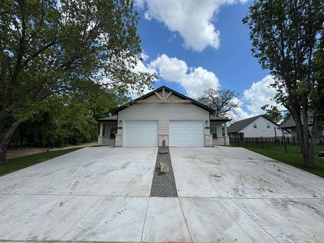1223 S Austin Street - Photo 3
