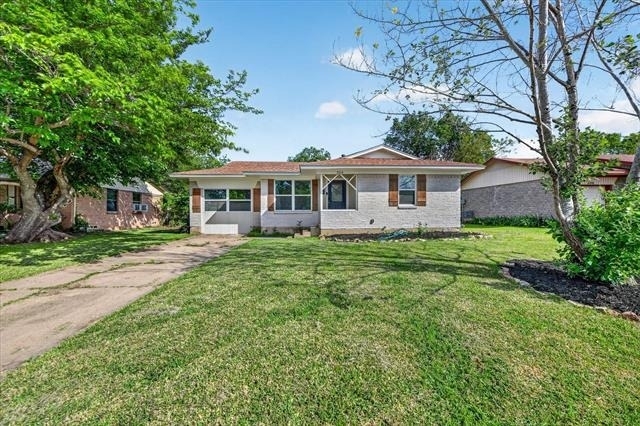 324 N Shore Place - Photo 0