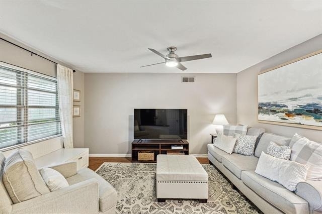 2127 Clarksdale Drive - Photo 4