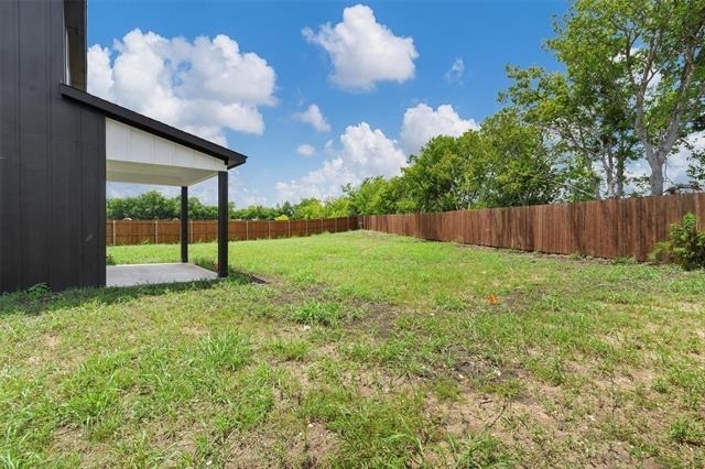588 Highview Court - Photo 39