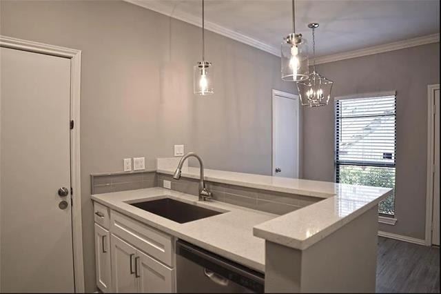 7340 Skillman Street - Photo 4