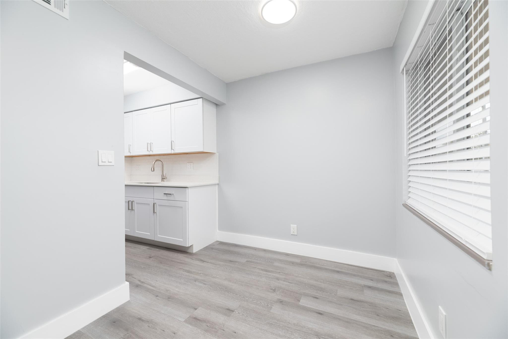 1401 Ne 17th Court - Photo 11