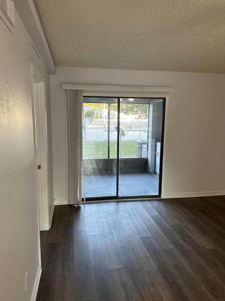617 Ixoria Avenue - Photo 5