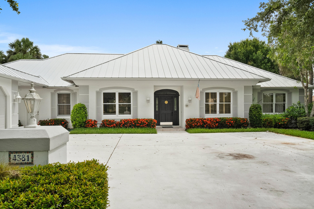 4381 Sw Parkgate Boulevard - Photo 2