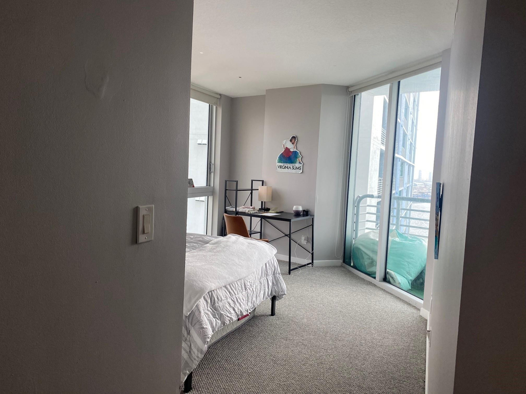 325 S Biscayne Boulevard - Photo 13