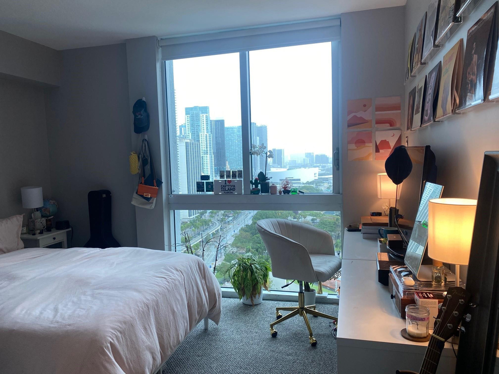 325 S Biscayne Boulevard - Photo 4