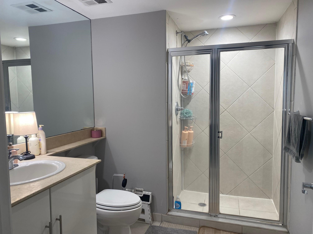 325 S Biscayne Boulevard - Photo 7