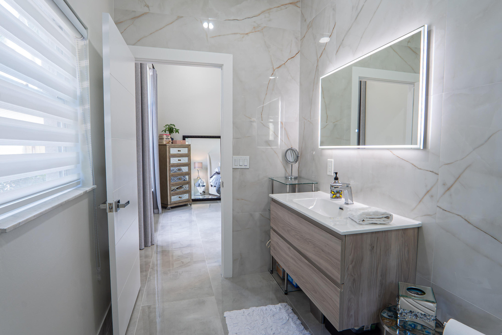 6670 Nw 27th Avenue - Photo 24