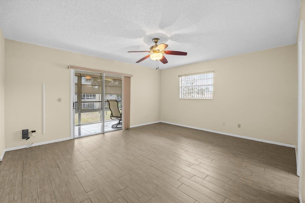 29 Lake Vista Trail - Photo 8