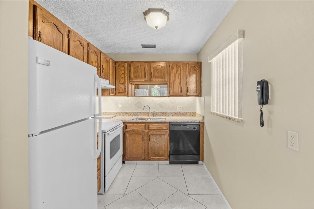 29 Lake Vista Trail - Photo 12
