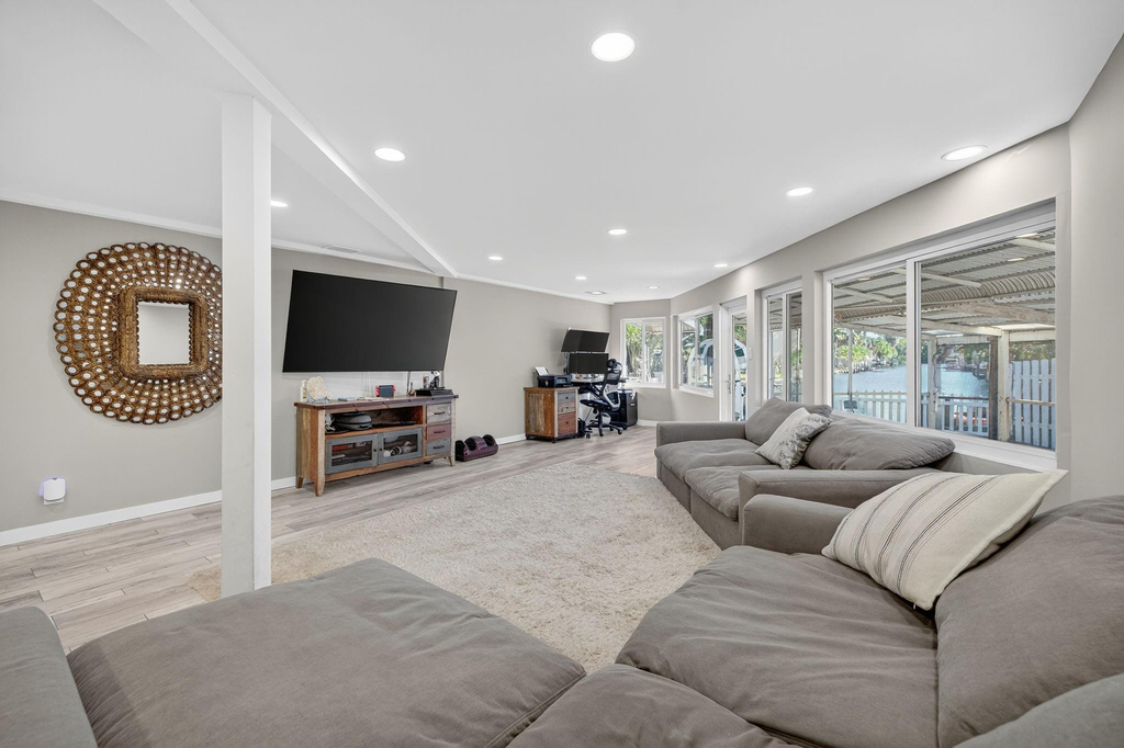 1570 Ne 30th Place - Photo 14