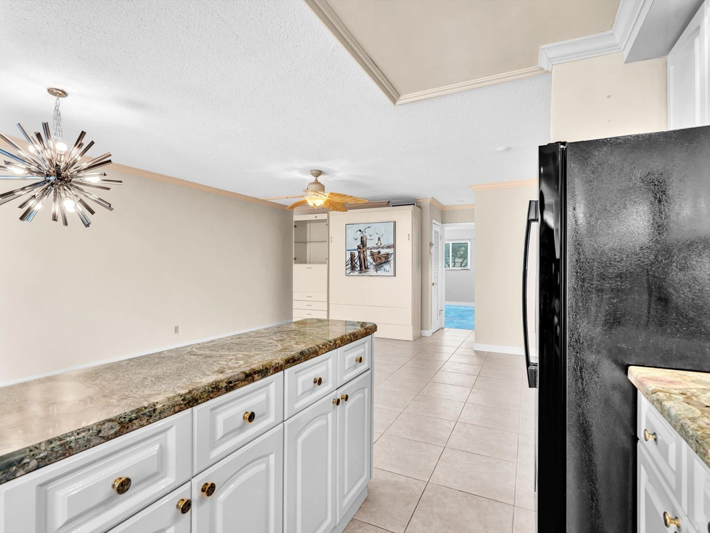 2000 Diana Drive - Photo 18