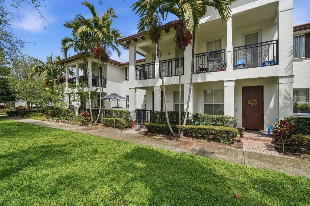 4501 Mimosa Terrace - Photo 1