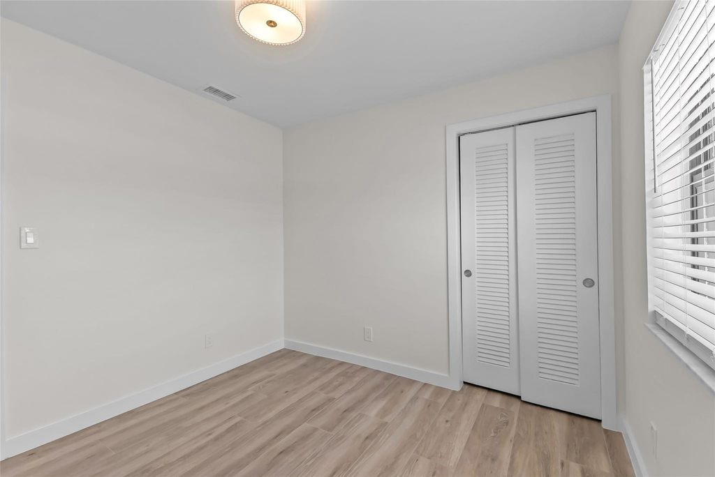 908 Lighthouse Drive - Photo 7