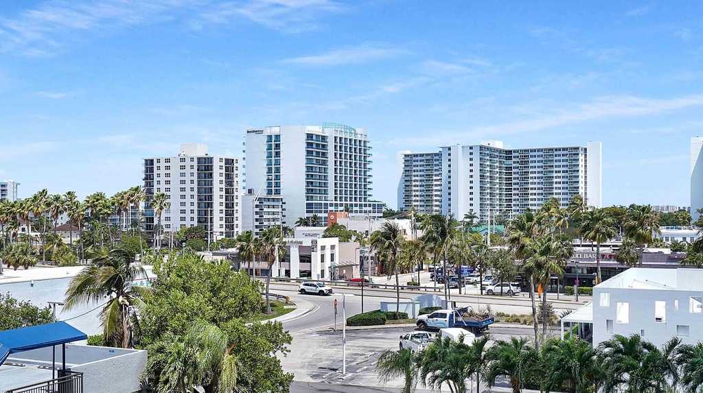 3031 N Ocean Boulevard - Photo 23